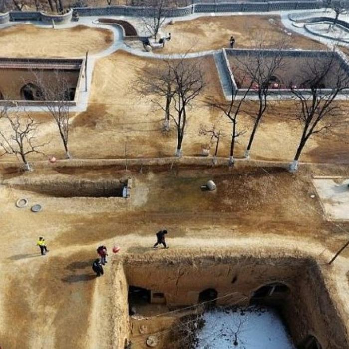 China neștiută. Un sat întreg locuiește sub pământ FOTO