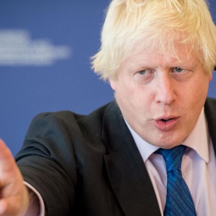 Premierul britanic Boris Johnson a trecut la amenințări