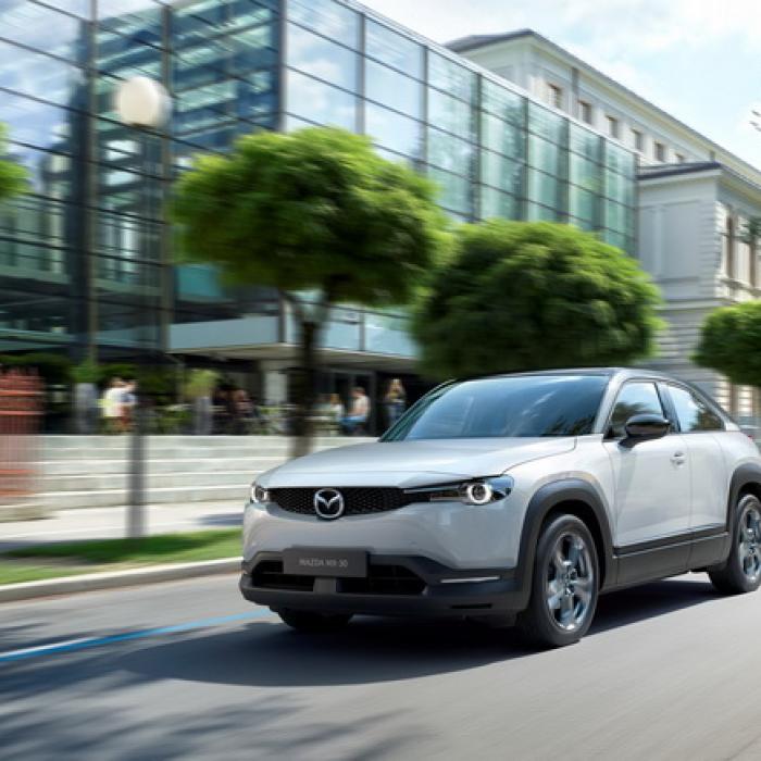 Mazda acceptă precomenzi din România pentru modelul electric