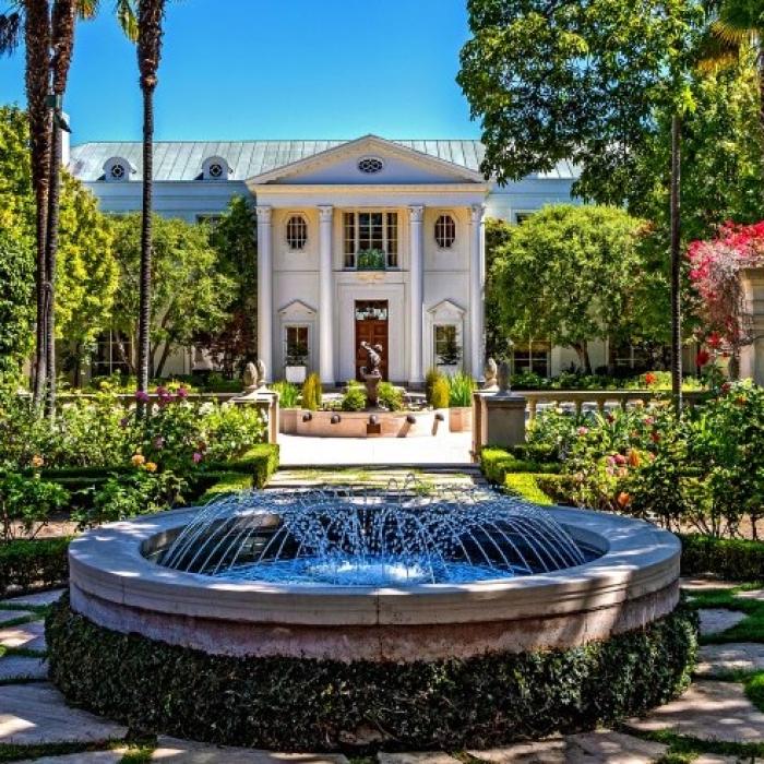 Povestea celei mai scumpe proprietăți din SUA. Costă o căruță de bani