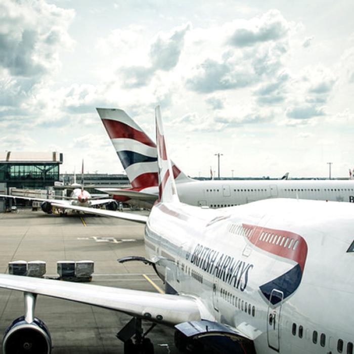 Proprietarul British Airways cumpără o altă companie spaniolă