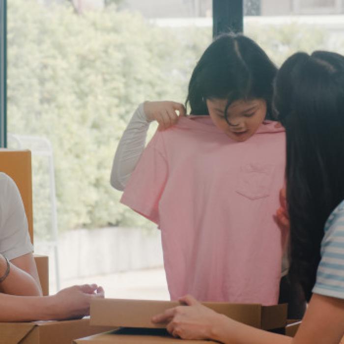 H&M închiriază haine chinezilor! Ce teste vor să facă