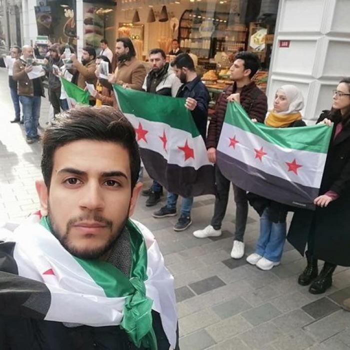 Protest la Istanbul împotriva bombardamentelor din Siria