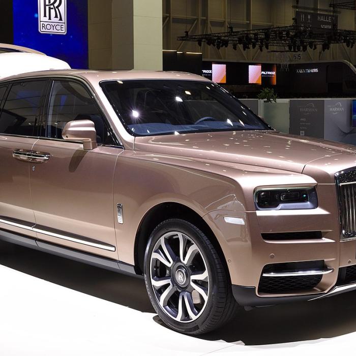 Recordul Rolls-Royce. Câte automobile de lux au vândut în 2019