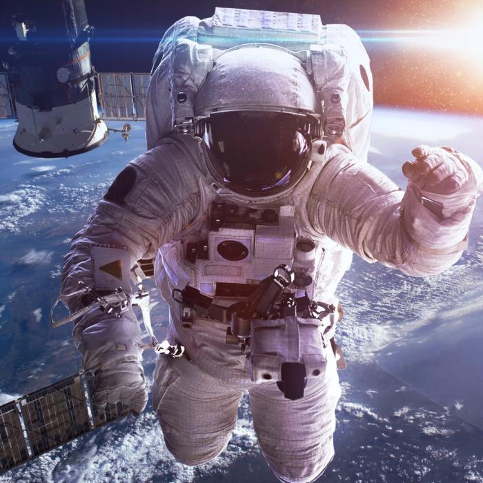 NASA. A doua ieşire în spaţiu a unui echipaj format din două femei astronaut 