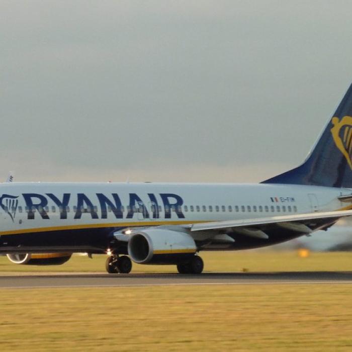 Un avion Ryanair s-a întors pe Otopeni după o oră