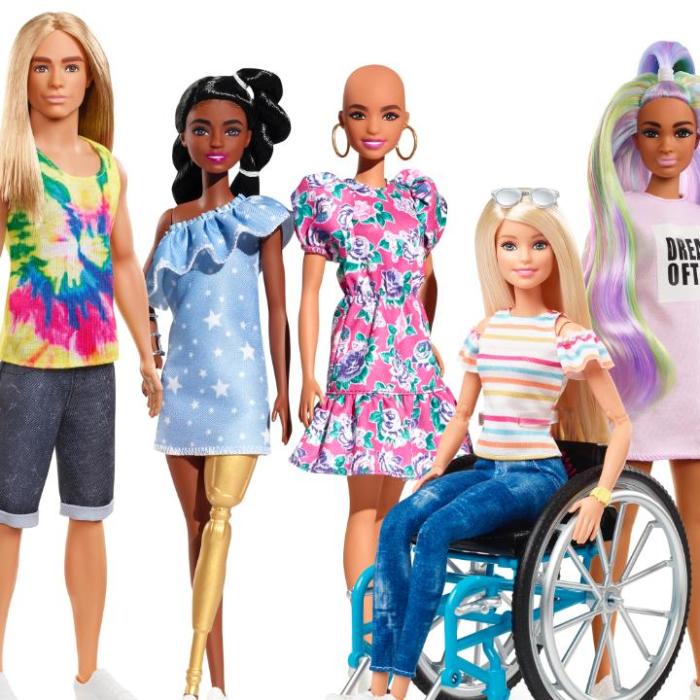 Corectitudinea politică ajunge în industria jucăriilor. Cum arată noile Barbie