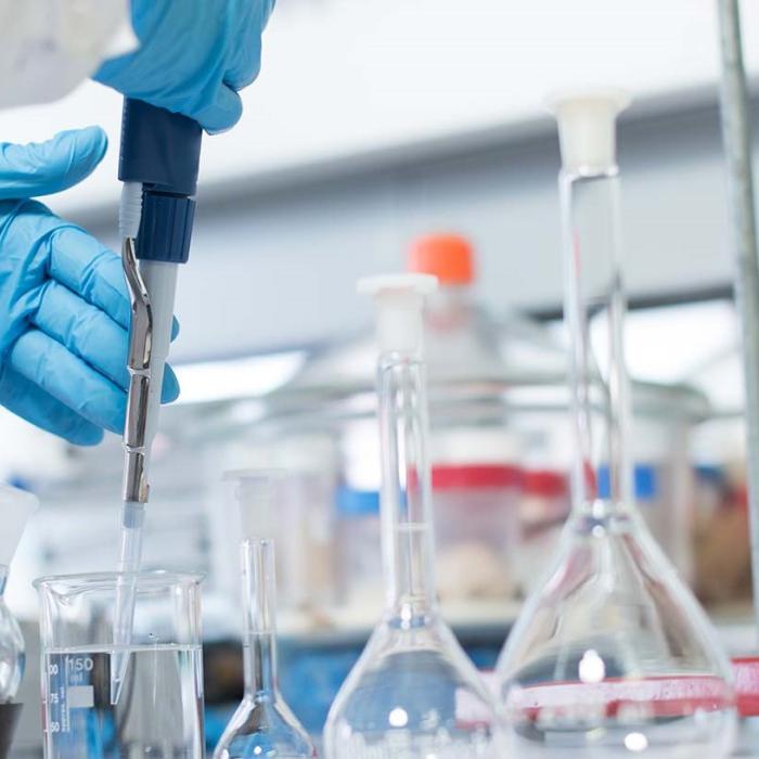 Coronavirus. Sanofi caută un vaccin. Împreună cu americanii