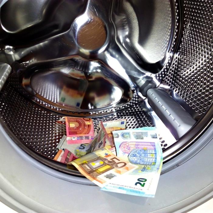 BNR verifică 17 bănci, posibil implicate în spălare de bani
