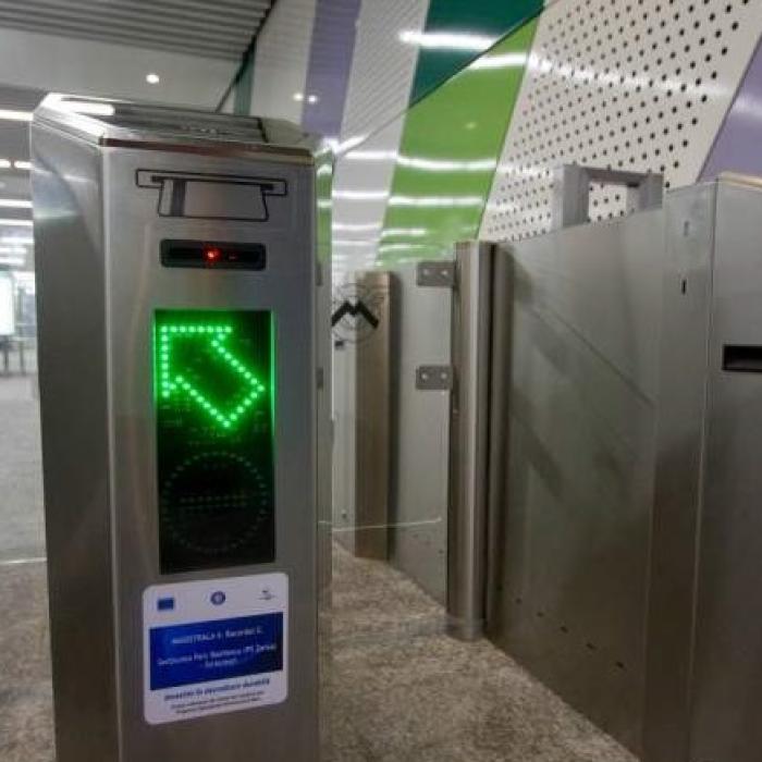 O nouă metodă de plată la portile de acces de la metrou