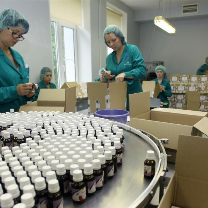 Covid-19. Afaceri pe timp de criză. Unii profită de panică, alții de oportunități