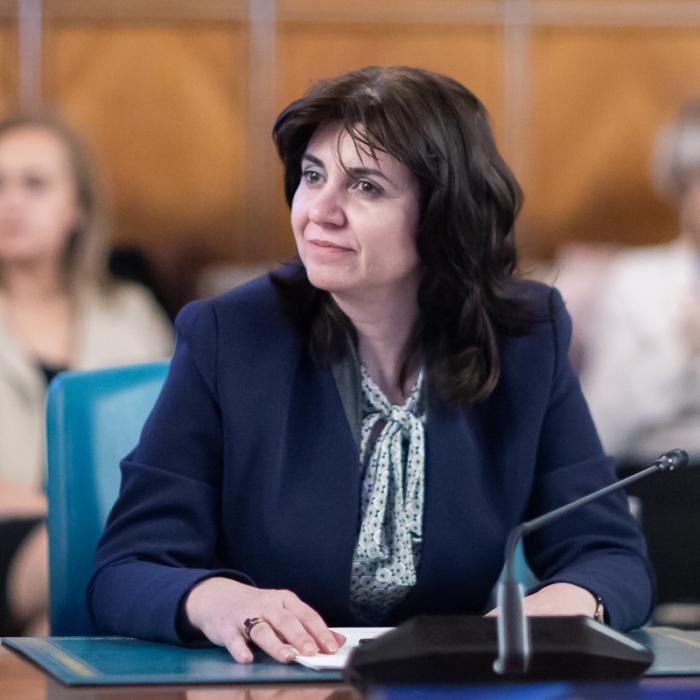 Monica Anisie NU are o dată limită până când vor fi închise școlile