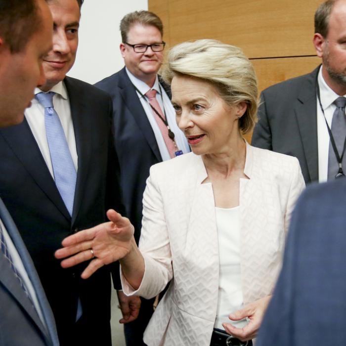 Covid-19. Ursula von der Leyen: Analizăm toate instrumentele