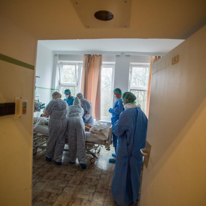 România a intrat în scenariul 4 cu peste 2000 de cazuri confirmate de Covid-19