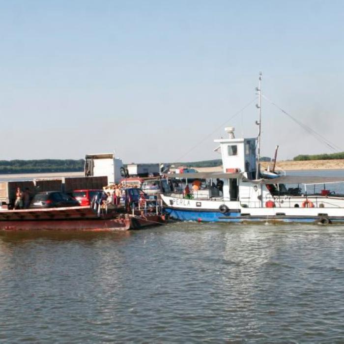 Mai multe cursele zilnice între municipiul Tulcea şi Sulina