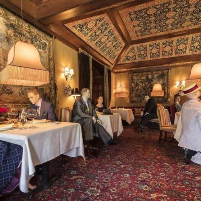  Restaurant în SUA. Nu e niciodată pustiu. Nici când este închis