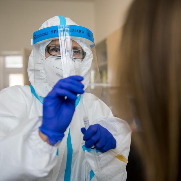 Covid-19. PMB începe testarea populației Capitalei