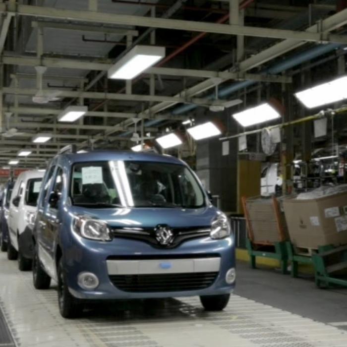 Renault elimină 1.500 de locuri de muncă