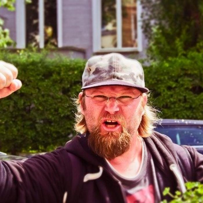 Viața la bloc. Situații când locatarii pot ajunge după gratii