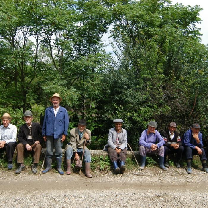 Locuitorii din 21 de orașe se vor pensiona mai devreme