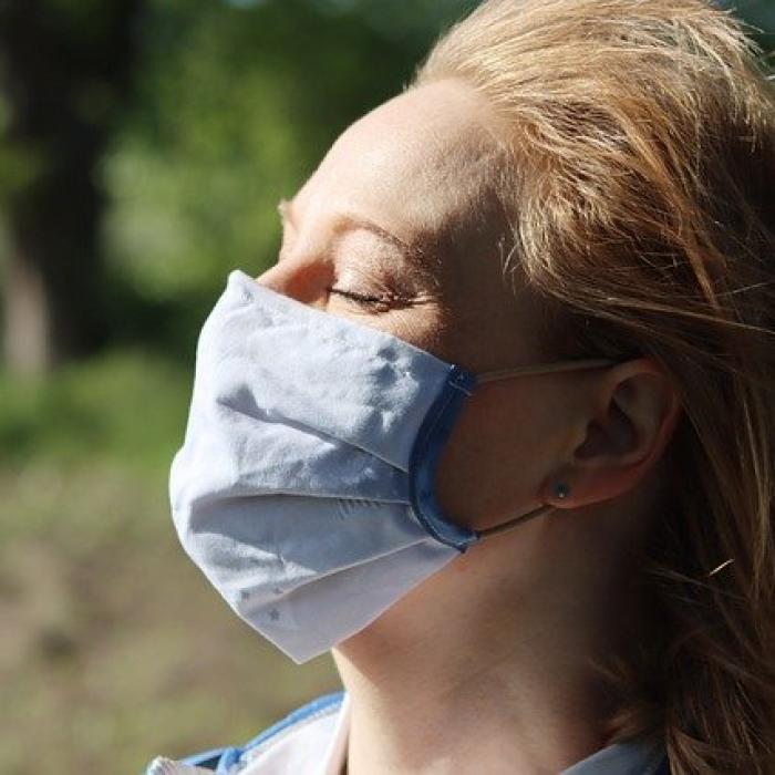 Coronavirus. Măsuri de relaxare. Primar, dat în judecată de guvernator