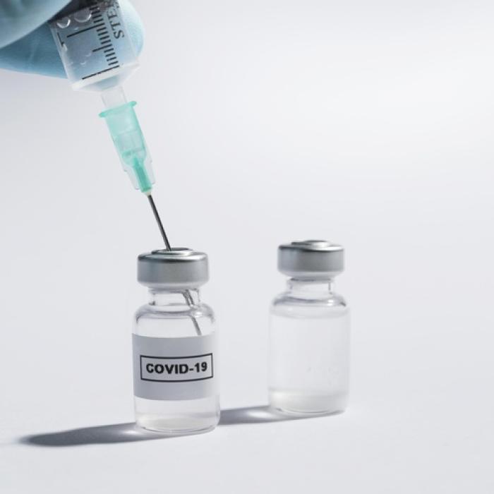 Covid-19. De ce vaccinul rușilor este criticat vehement