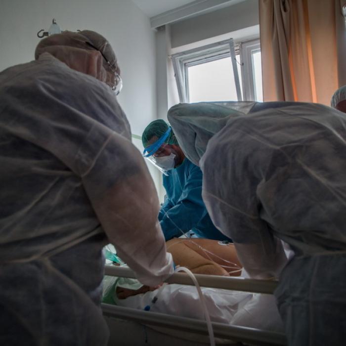 Covid-19. De ce obezii riscă să ajungă la terapie intensivă