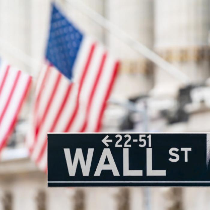 Record ISTORIC pe Wall Street! Parcă totul a luat-o razna