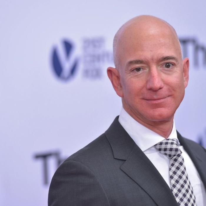 RECORD absolut stabilit de patronul Amazon, Jeff Bezos