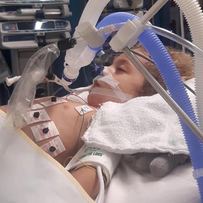 Covid-19. Copil de 4 ani, în comă, la un spital din Bruxelles. Tatăl trage un semnal de alarmă VIDEO
