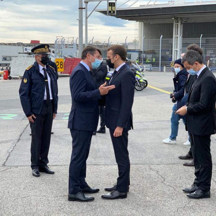 Alertă de atac terorist, în Franța. Macron s-a deplasat la Nisa