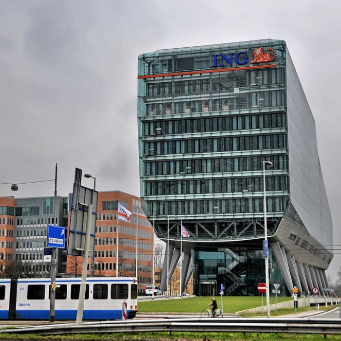 ING elimină 1.000 de locuri de muncă și închide mai multe sucursale