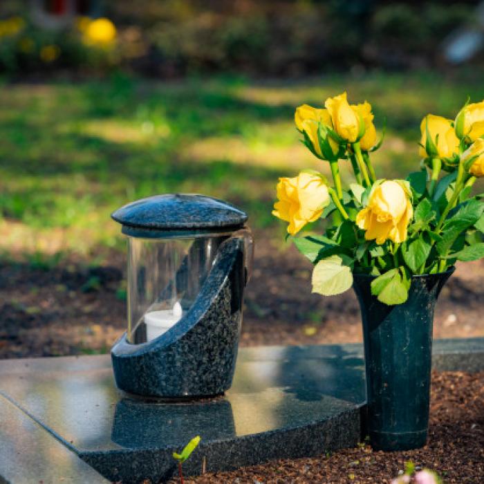 Ajutorul de deces. Cine are dreptul și ce sume se acordă