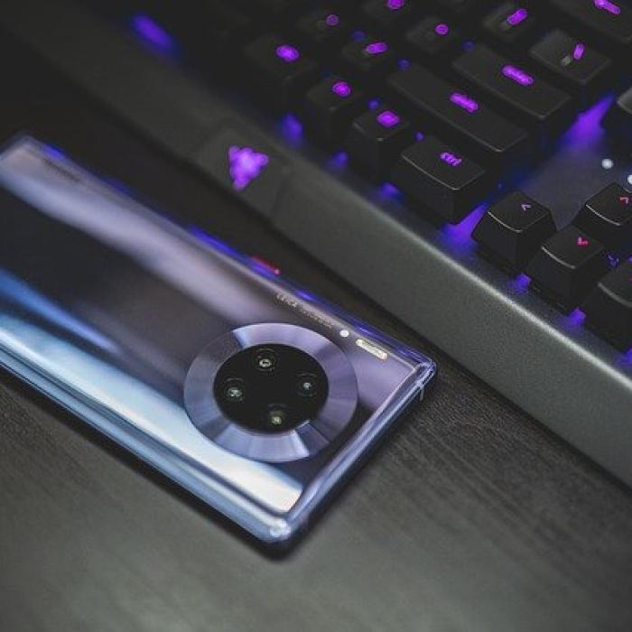 Huawei renunță la un brand! Importantă schimbare de strategie