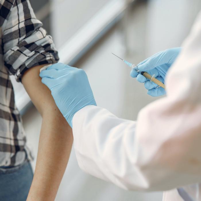 Pfizer începe livrarea vaccinului. Unde va fi distribuit prima dată