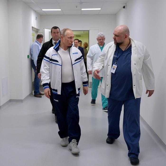 Putin laudă vaccinul Sputnik V dar nu se va injecta. Explicațiile Kremlinului