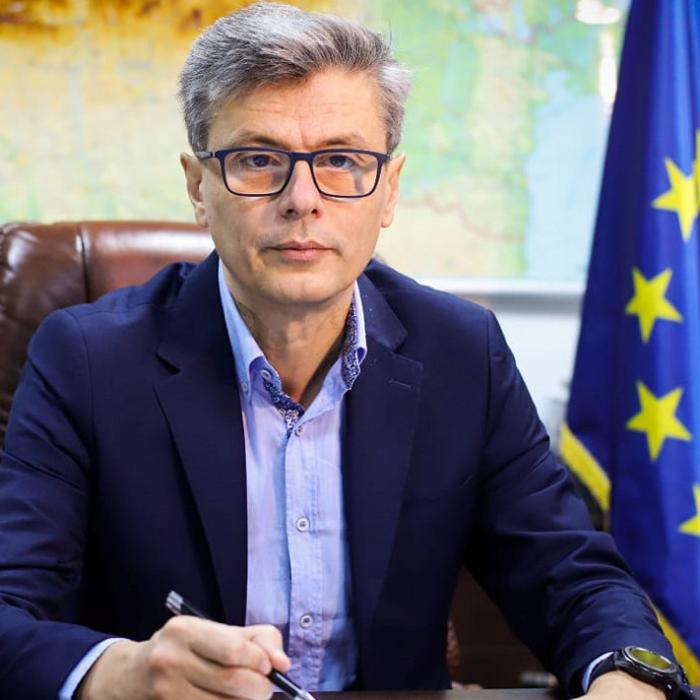 Virgil Popescu: Jumătate dintre măştile aflate pe piaţă NU protejează împotriva Covid