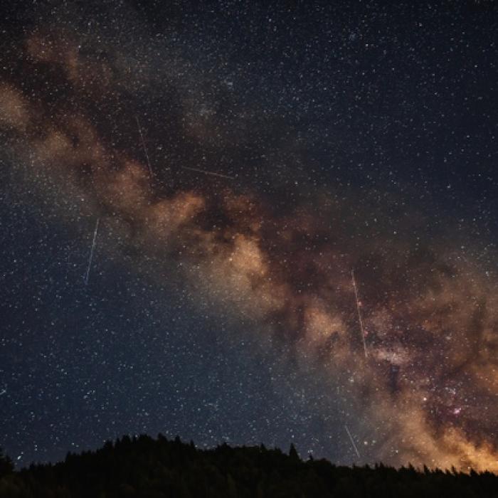 Spectacol pe CER! Ploaie de STELE în această noapte