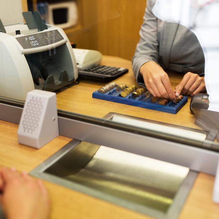 Moody’s a îmbunătăţit ratingul pentru 10 bănci din România