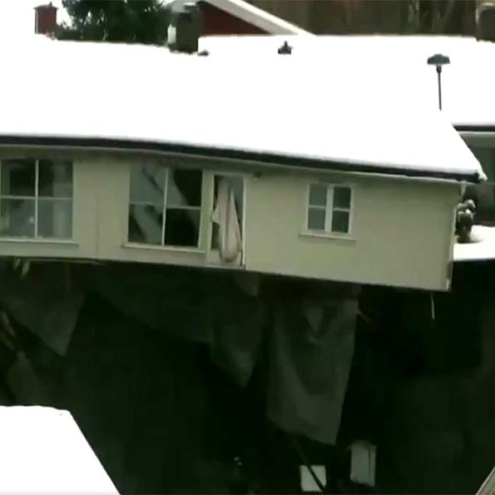 Un mort, găsit la locul unde un cartier norvegian a fost înghițit de pământ