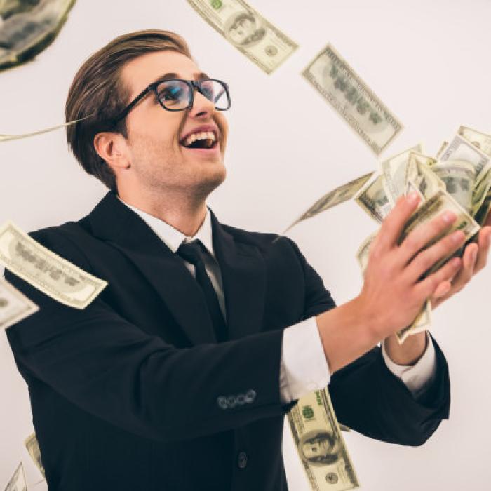 Veste MINUNATĂ pentru românii care dețin CREDITE. Ce s-a întâmplat