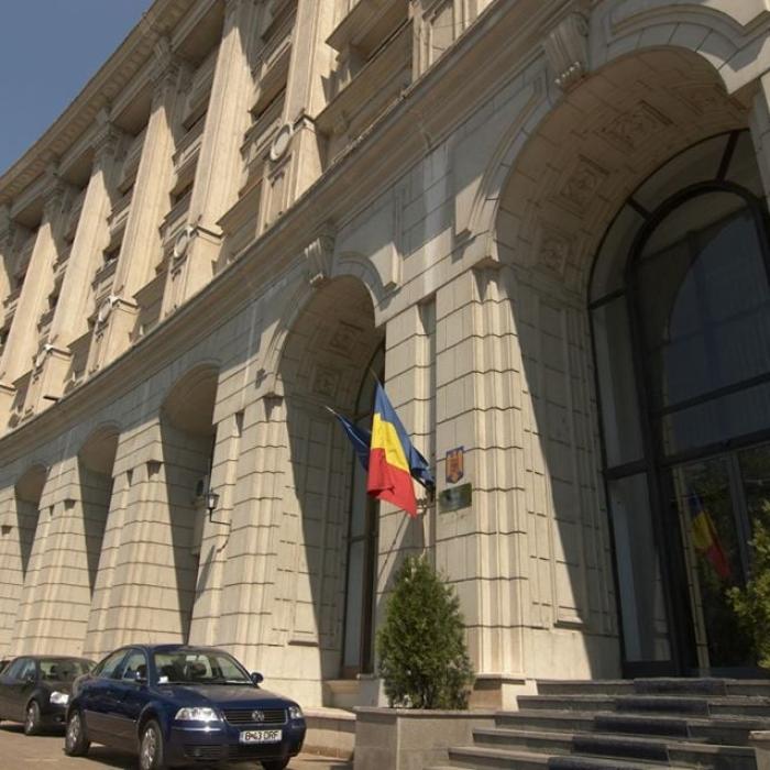 Ministerul Finanţelor a împrumut 990 de milioane de lei