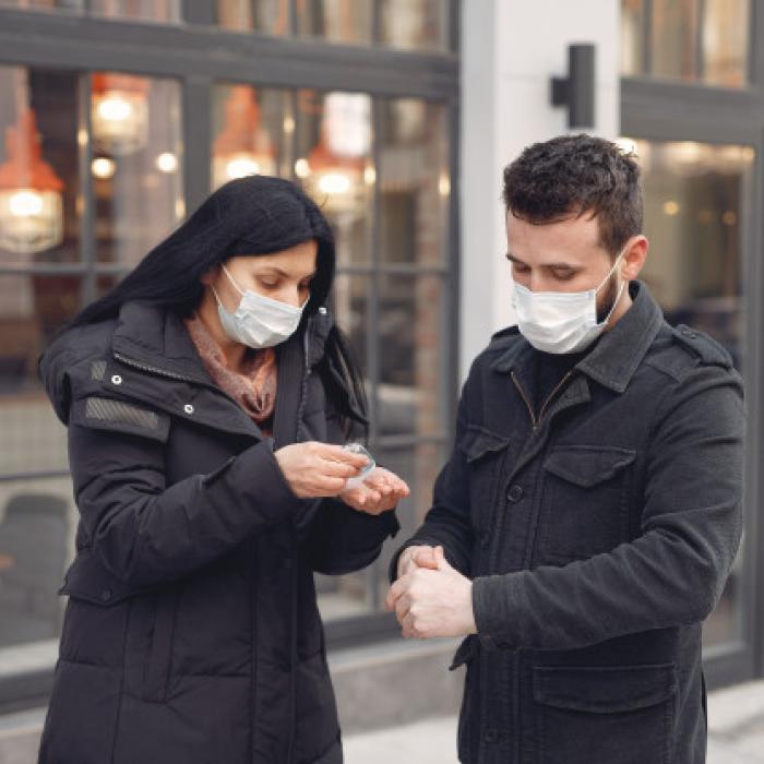 Franța NU este de acord cu folosirea măştilor confecţionate în casă