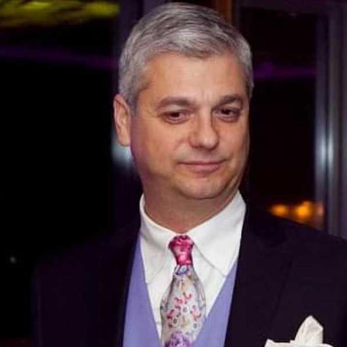 Fostul șef al Astra Asigurări și soția sa, condamnați la închisoare