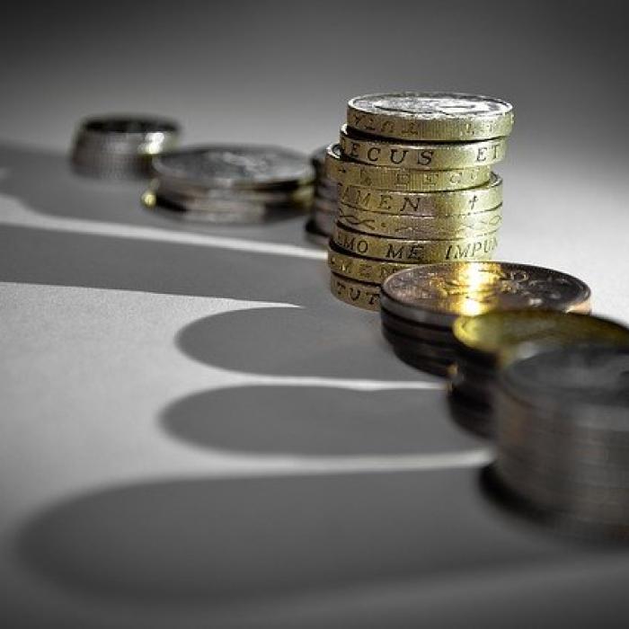 Legea salarizării. Raluca Turcan. Ce se întâmplă cu sporurile