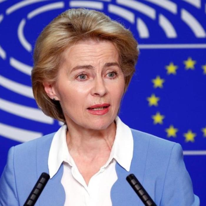 Ursula von der Leyen recunoaște: UE a aprobat vaccinurile prea târziu