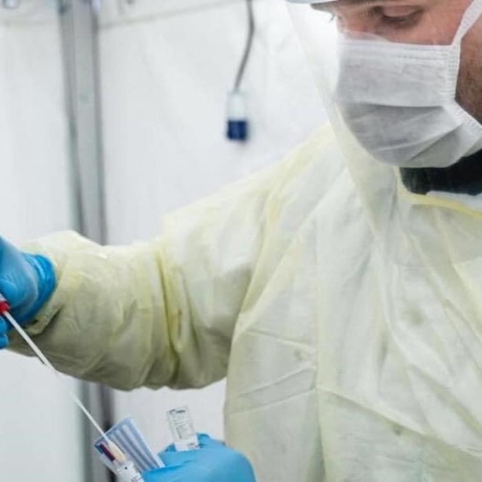 Șef OMS: Există o linie subţire între speranţa unui vaccin şi un FALS sentiment de siguranţă