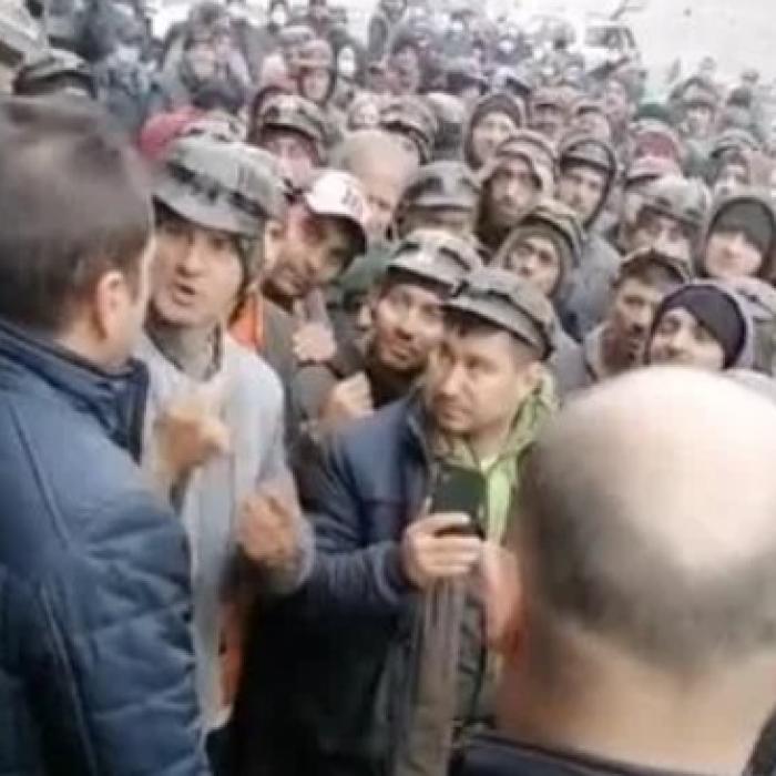 Minerii, în a treia zi de proteste: Mincinosule, BANII, mă! Adu` banii