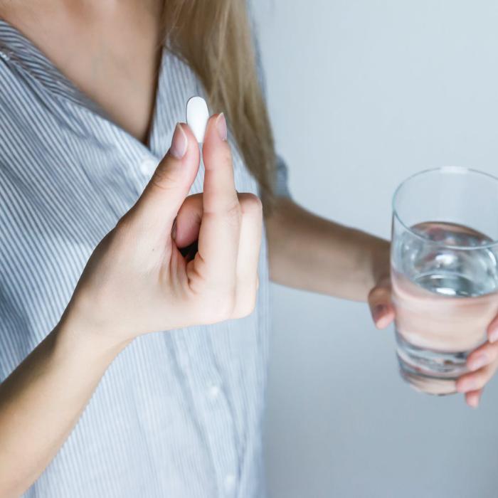 NU luați aceste medicamente ÎNAINTE de VACCINUL anti-COVID-19