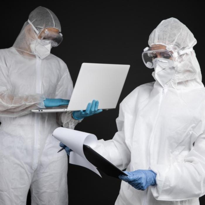 COVID-19. Cât supraviețuiește VIRUSUL pe TEXTILELE din domeniul SĂNĂTĂȚII